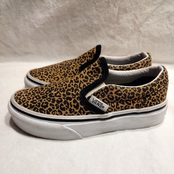 Vans Other - 🌎 Vans || Classic Slip-On Sneaker